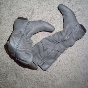 Gray Knee-High Women's Boots